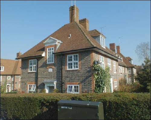 Bigwood Court l